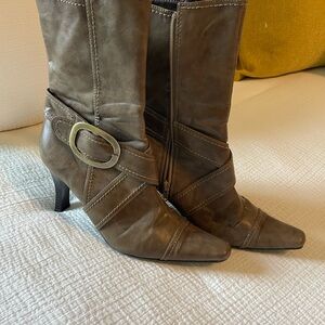 Stylish Brown Leather Women's Boots